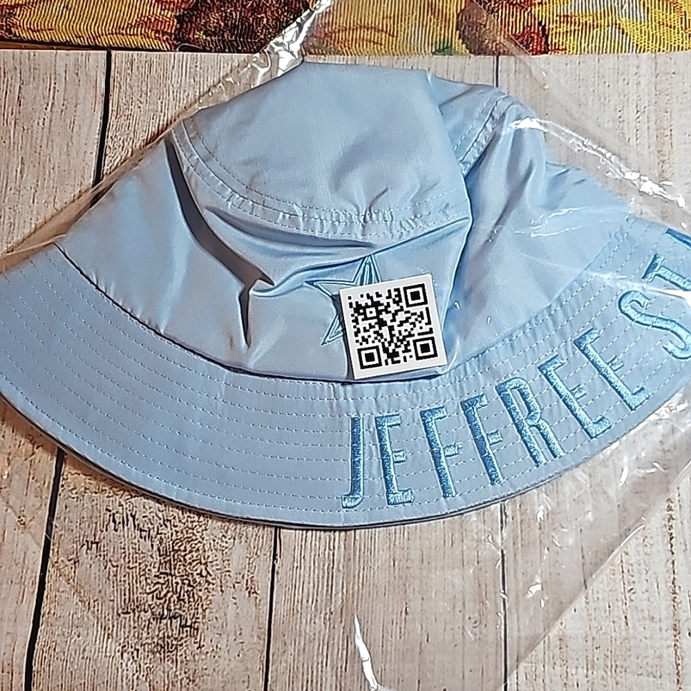 NIP Jeffree Star Bucket Hat